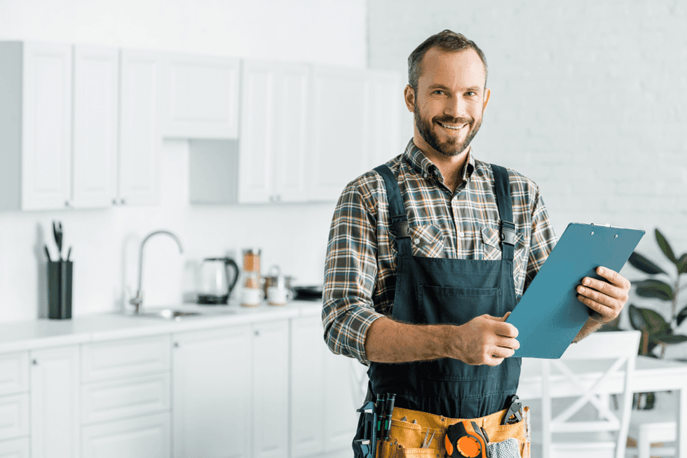 Three Ways A Live Virtual Receptionist Helps Plumbers Get More Done